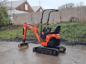 Kubota U10-3 Mini Excavator with 3 Buckets 1T