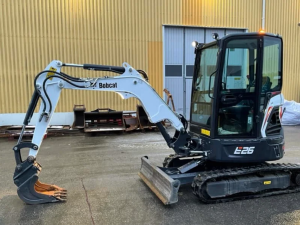 Bobcat E26 Mini Excavator with 3 Buckets 2.5T