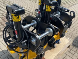 Engcon EC209 Tiltrotator – HS08 Sandwich Mount, Hydraulic Open/Close, SS9 Control (6–9 t)